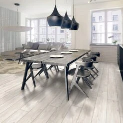 Liberty Floors County Oak - Lustre 8mm High Gloss Laminate Flooring (217791) -Laminate Flooring Sales Store county oak lustre 8mm high gloss laminate flooring 217791 p84873 196368 image